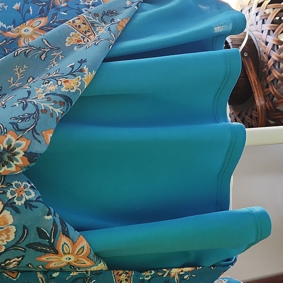 Blouse - Picture 3 of 4